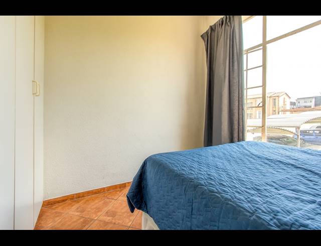2 BEDROOM APARTMENT FOR SALE IN HONEYDEW